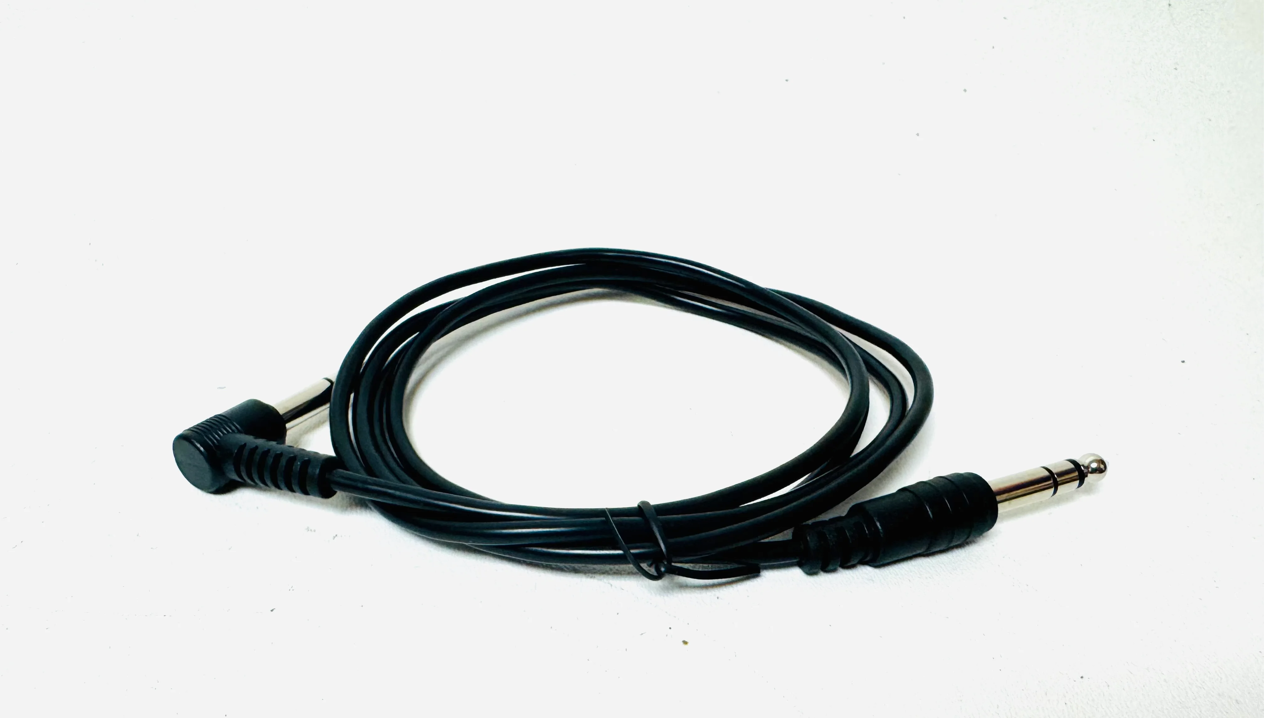 Alesis Strike Pro SE 14” Tom Mesh Pad Clamp Cable - Image 8